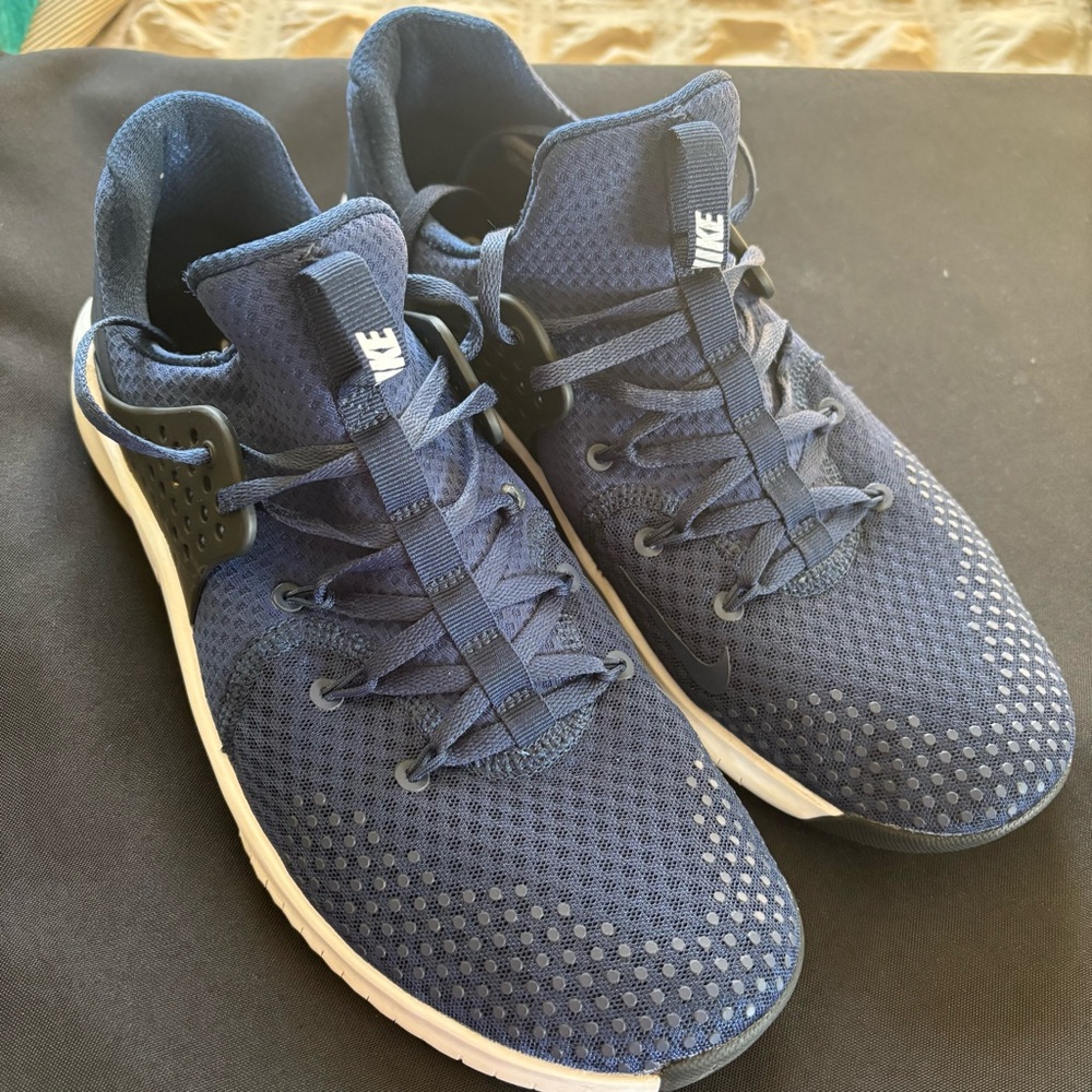 Nike Men's Navy Athletic Running/Training Sneakers size12